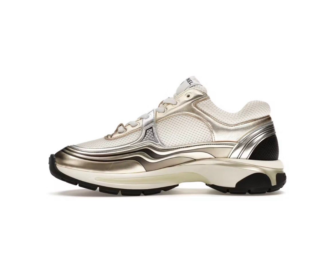 Chanel CC Runner